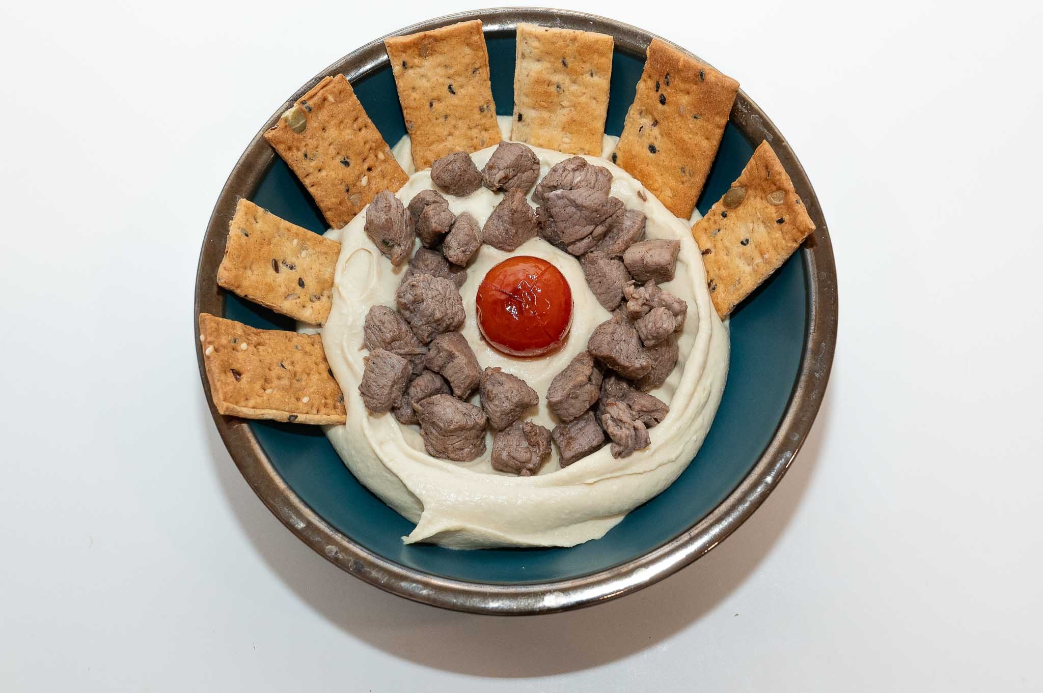 Hummus with Beef